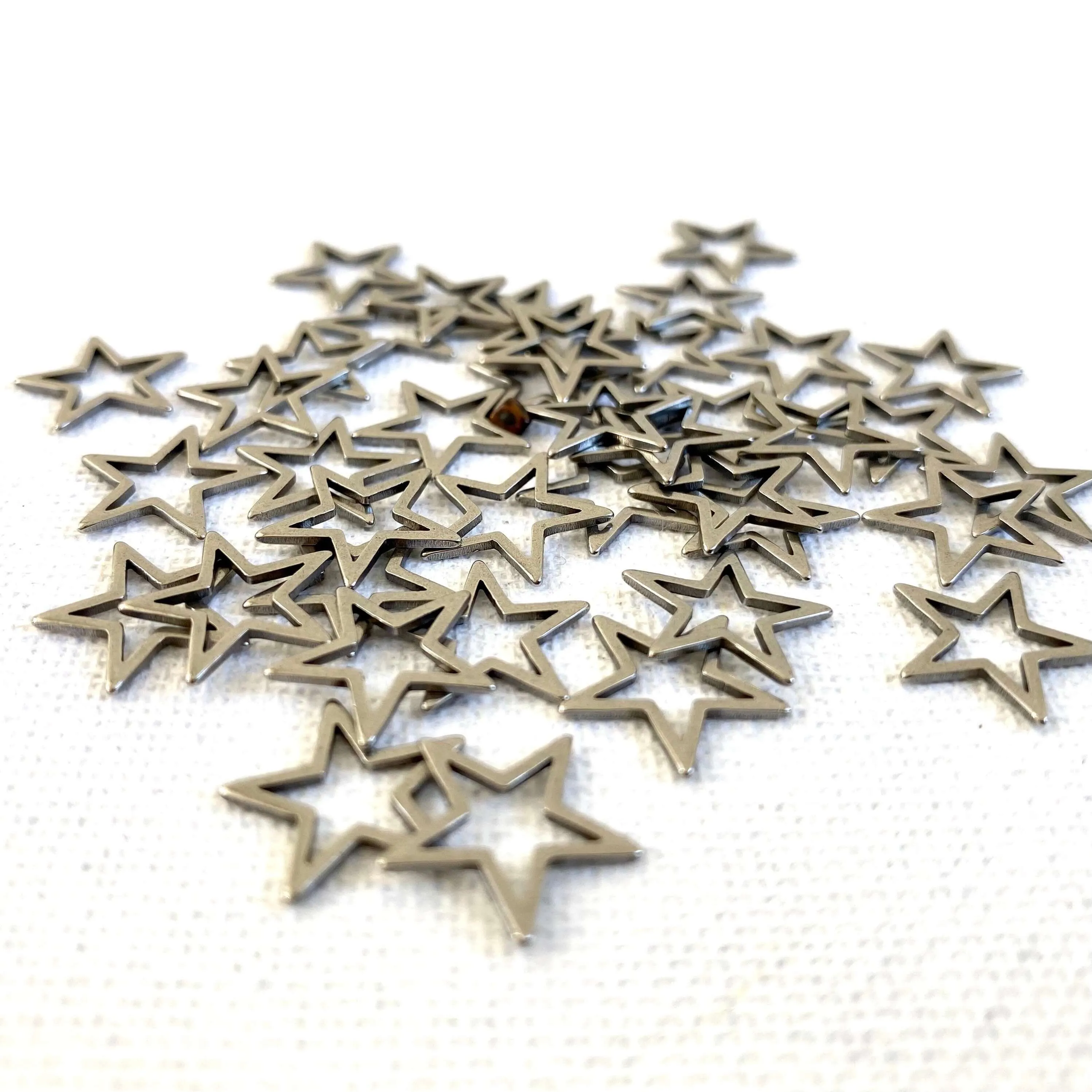 13mm Stainless steel Tiny star silver charm pentacle