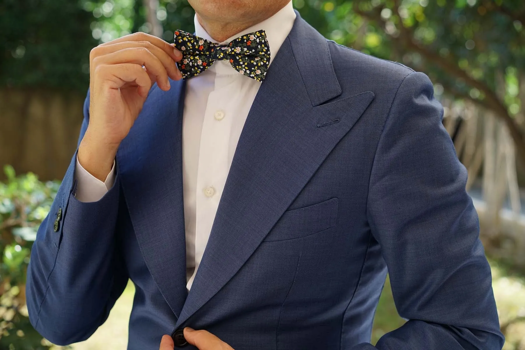Anemone Floral Bow Tie